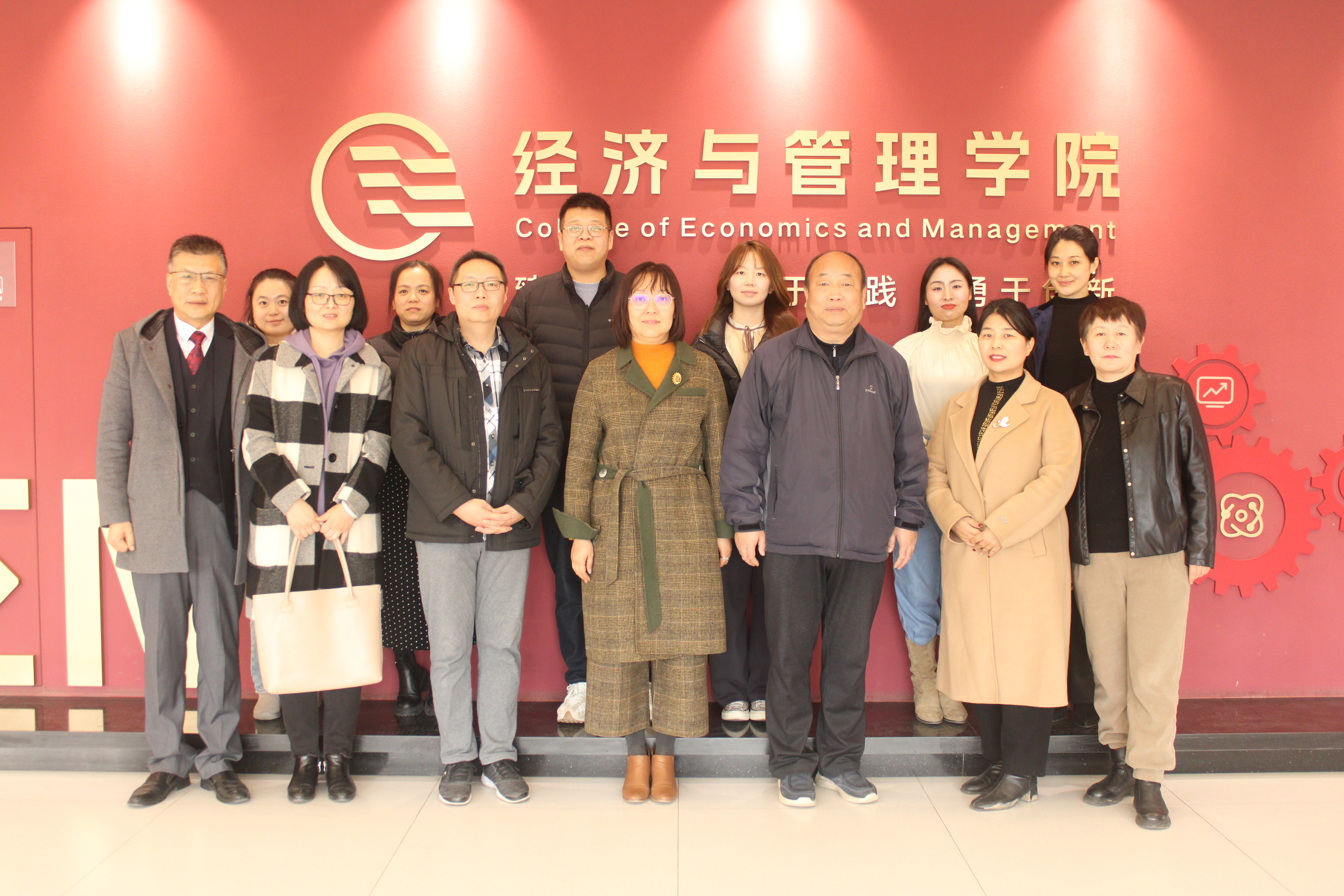聚焦人才培養(yǎng)，共繪育人藍圖——旅游管理專業(yè)召開2025版人才培養(yǎng)方案專家論證會